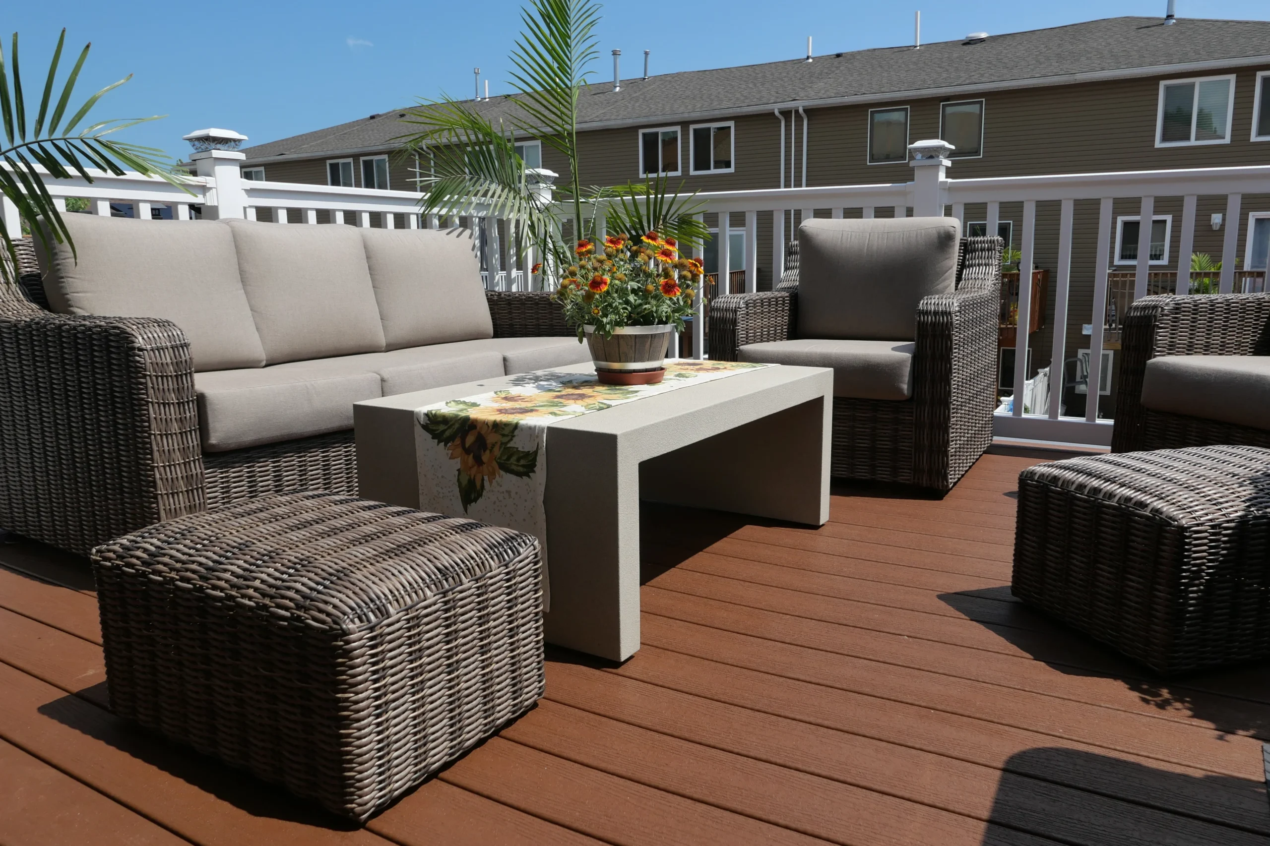 Premium composite decking services in Staten Island, NY.
